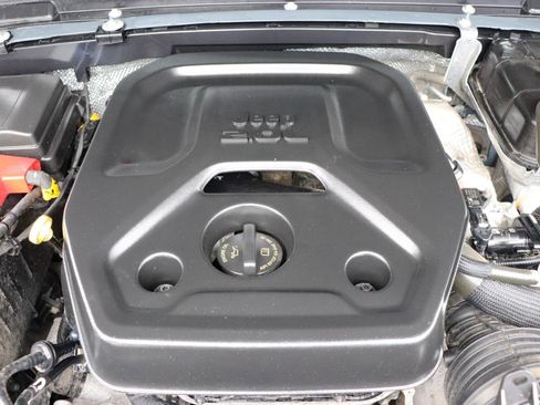 Used 2024 Jeep Wrangler Unlimited Rubicon 4xe AWD/4WD image 53