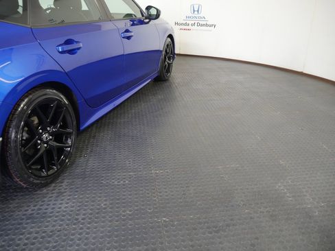 Used 2023 Honda Civic Sport image 4