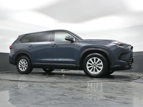 Used 2024 Toyota Grand Highlander XLE image 47
