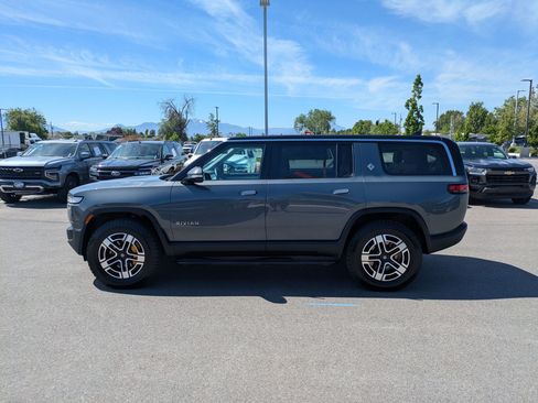 Used 2023 Rivian R1S Adventure AWD/4WD image 9