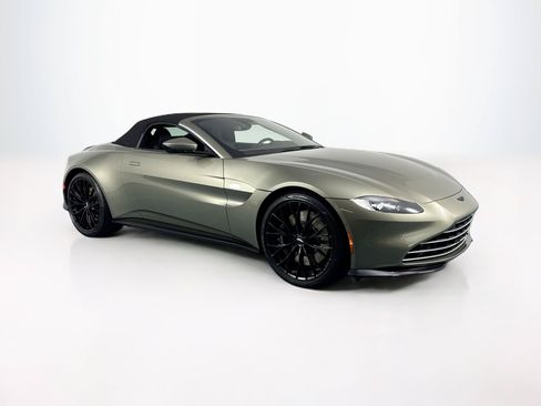 Used 2023 Aston Martin V8 Vantage Roadster RWD image 49