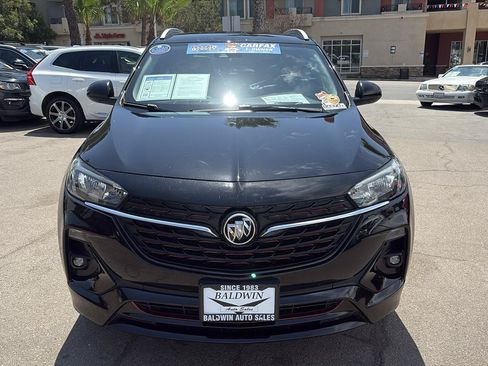 Used 2022 Buick Encore GX Preferred w/ Sport Touring Package FWD image 2