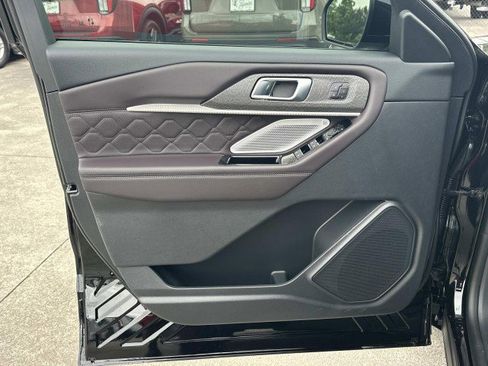 New 2026 Ford Explorer Platinum w/ LUX Leather Package AWD/4WD image 10