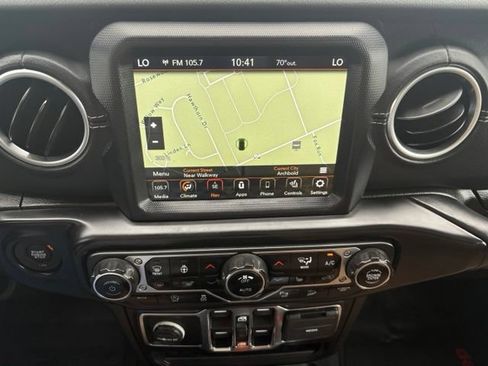 Used 2020 Jeep Wrangler Unlimited Sahara w/ Uconnect 4C Nav & Sound Group AWD/4WD image 30