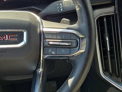 Used 2025 GMC Acadia Elevation w/ Elevation Premium Package FWD image 21
