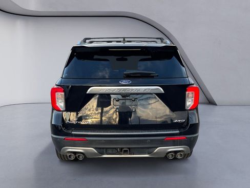 Used 2022 Ford Explorer Platinum w/ Equipment Group 601A image 4