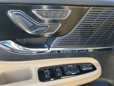 Certified 2022 Lincoln Corsair Reserve w/ Elements Package image 22