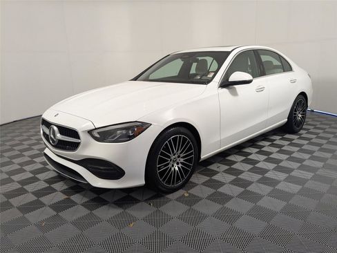 Used 2023 Mercedes-Benz C 300 Sedan image 2
