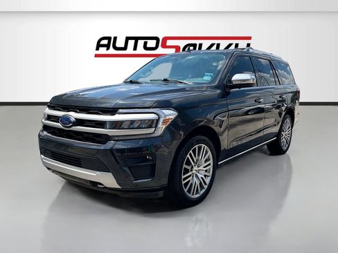 Used 2022 Ford Expedition Platinum AWD/4WD image 3