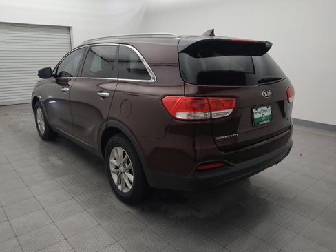 Used 2018 Kia Sorento LX image 5