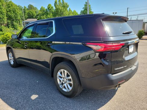 Used 2023 Chevrolet Traverse LS AWD/4WD image 7