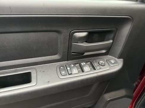 Used 2024 RAM 3500 Tradesman w/ Chrome Appearance Group AWD/4WD image 15