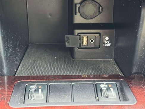 Used 2014 Toyota Camry XLE image 31