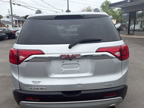 Used 2017 GMC Acadia SLT AWD/4WD image 8