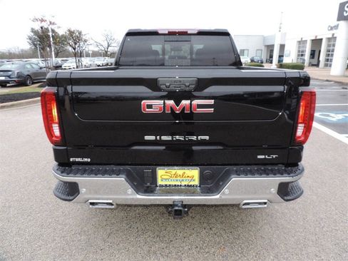 New 2026 GMC Sierra 1500 SLT image 6