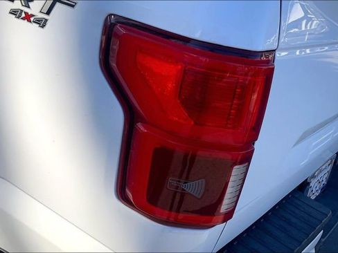 Used 2018 Ford F150 Lariat image 28