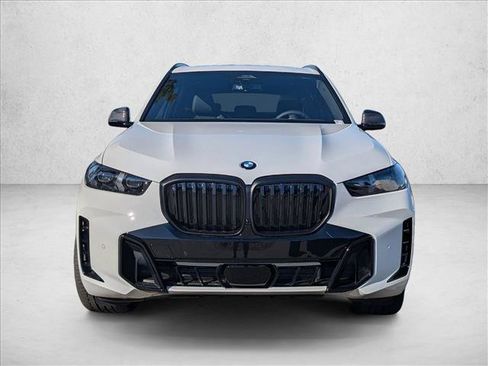 New 2026 BMW X5 xDrive40i w/ M Sport Package AWD/4WD image 3