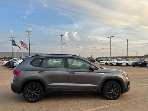 Used 2023 Volkswagen Taos S FWD image 27