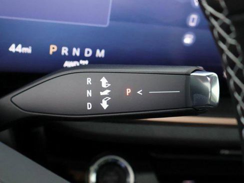 New 2025 Buick Envision Sport Touring image 32