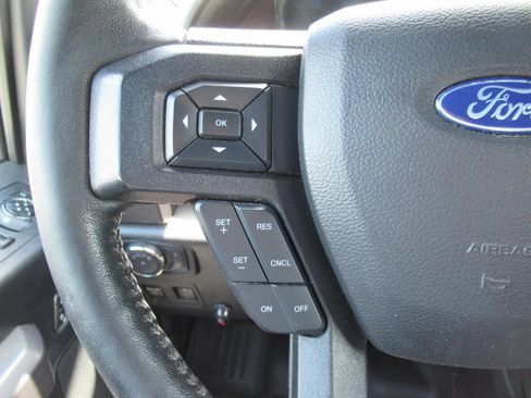 Used 2019 Ford F150 XLT w/ Equipment Group 302A Luxury AWD/4WD image 25