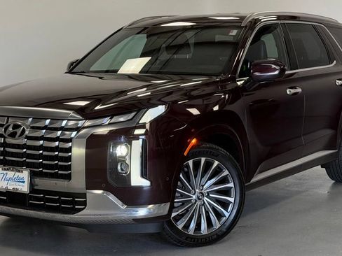Used 2023 Hyundai Palisade Calligraphy w/ Cargo Package AWD/4WD image 1