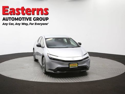 Used 2025 Toyota Prius LE FWD image 49