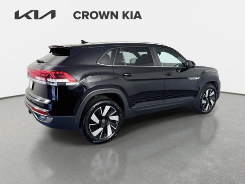 Used 2024 Volkswagen Atlas Cross Sport SE FWD image 6