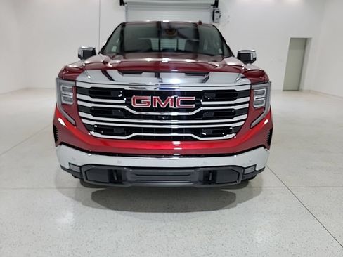 Used 2026 GMC Sierra 1500 SLT w/ SLT Premium Plus Package AWD/4WD image 8