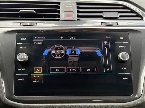 Used 2024 Volkswagen Tiguan SE R-Line AWD/4WD image 16