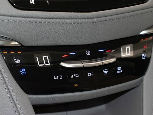 Certified 2023 Cadillac XT5 Premium Luxury w/ LPO, Floor Liner Package AWD/4WD image 32