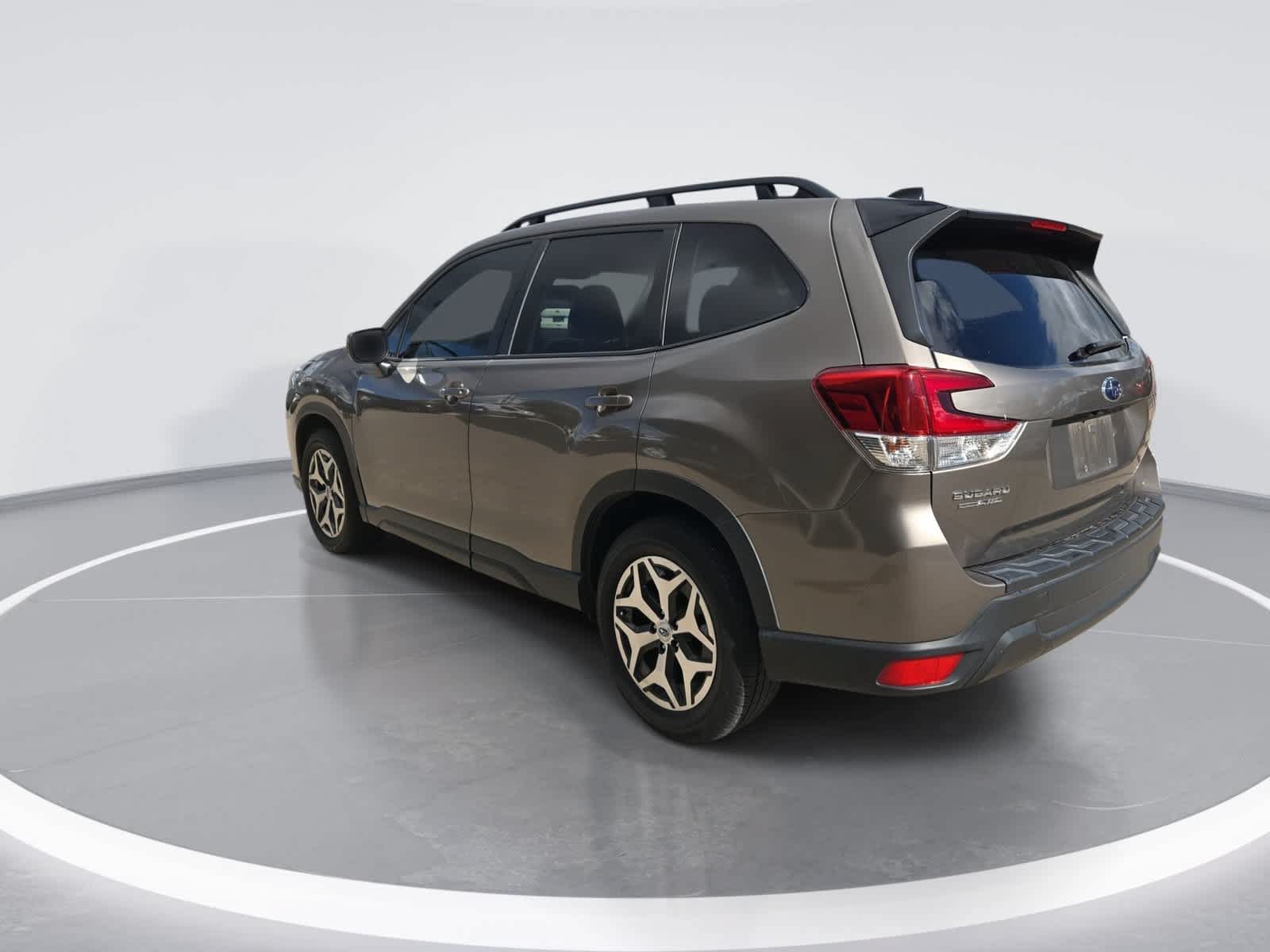 Used 2024 Subaru Forester Premium AWD/4WD image 6