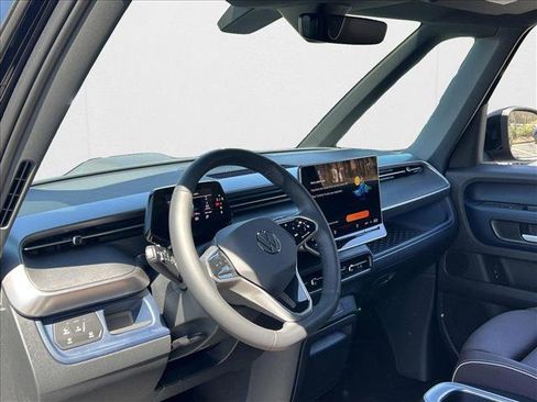 New 2025 Volkswagen ID. Buzz Pro S image 10