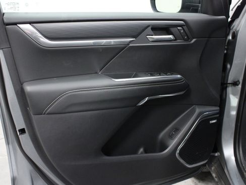 New 2025 GMC Acadia Elevation w/ Elevation Premium Package FWD image 11