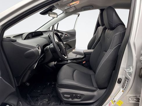 Used 2021 Toyota Prius Prime XLE w/ Carpet Mat Package (TMS) image 11