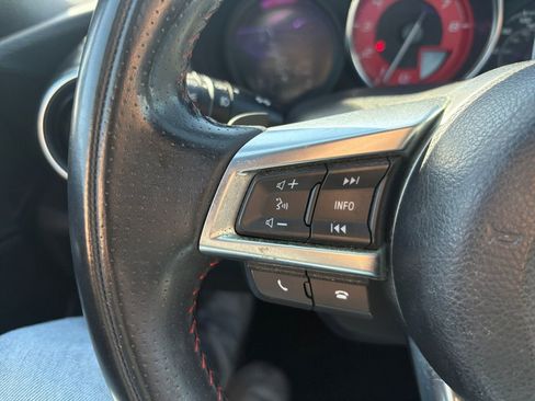 Used 2017 FIAT 124 Spider Abarth RWD image 22