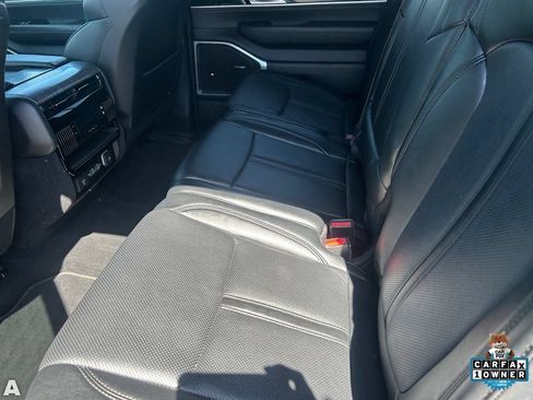 Used 2024 Jeep Wagoneer Series II w/ Flexible Seating Group RWD image 17