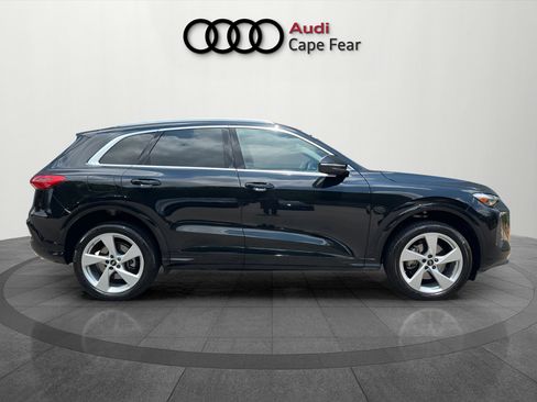 Certified 2025 Audi Q5 Premium Plus w/ Premium Plus AWD/4WD image 6