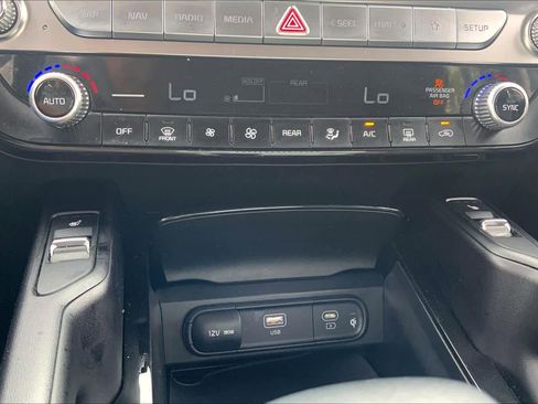 Used 2025 Kia Telluride S image 34