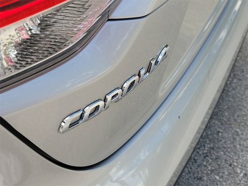 Used 2024 Toyota Corolla LE image 6