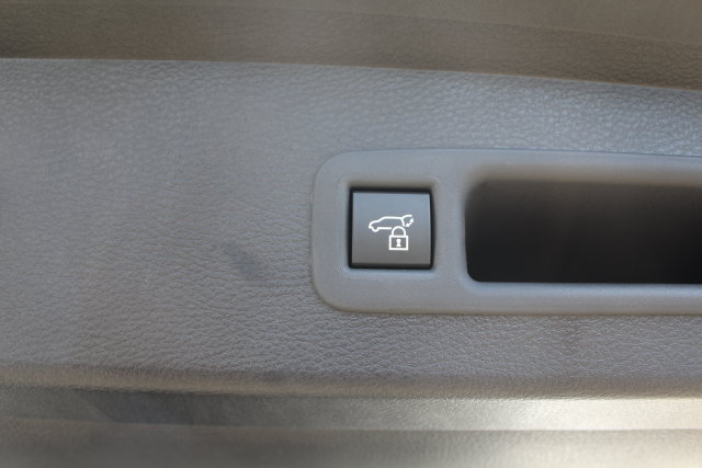 Certified 2026 Toyota Sienna XSE FWD image 19