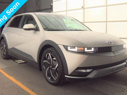 Used 2023 Hyundai Ioniq 5 SEL image 1