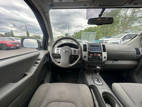 Used 2021 Nissan Frontier SV RWD image 15