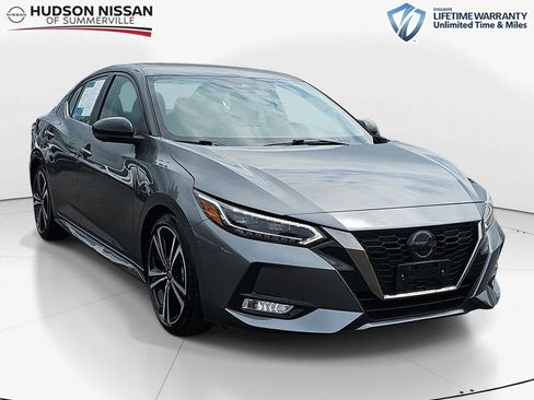 Used 2022 Nissan Sentra SR w/ SR Premium Package FWD image 1
