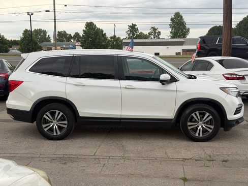 Used 2017 Honda Pilot EX-L image 4