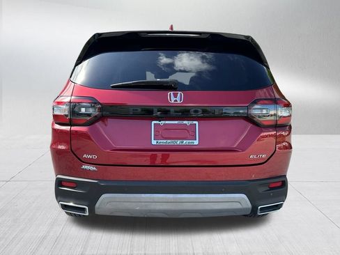 Used 2024 Honda Pilot Elite image 5