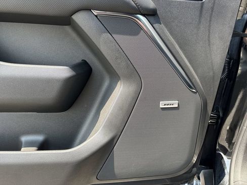 Certified 2025 Chevrolet Tahoe High Country AWD/4WD image 30