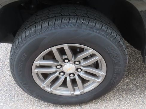 Used 2023 Chevrolet Colorado LT w/ LT Convenience Package II image 16