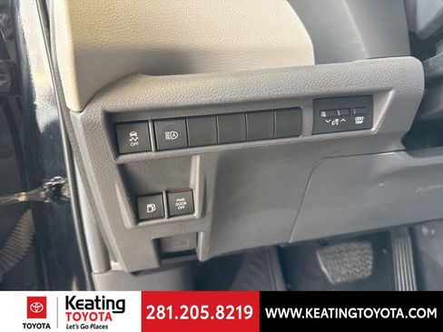 Certified 2024 Toyota Sienna XLE image 15