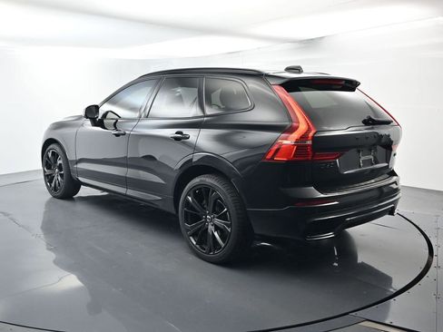 Used 2024 Volvo XC60 B5 Ultimate w/ Protection Package Premier AWD/4WD image 3