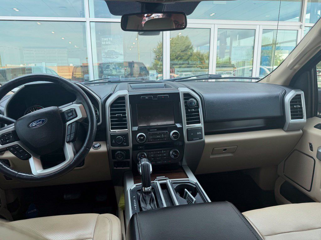Used 2017 Ford F150 Lariat w/ Equipment Group 502A Luxury AWD/4WD image 6